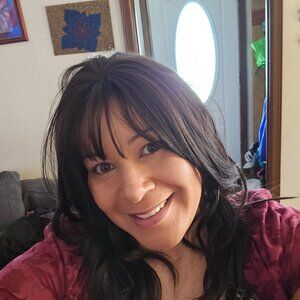 Meet your Posher, Naomi